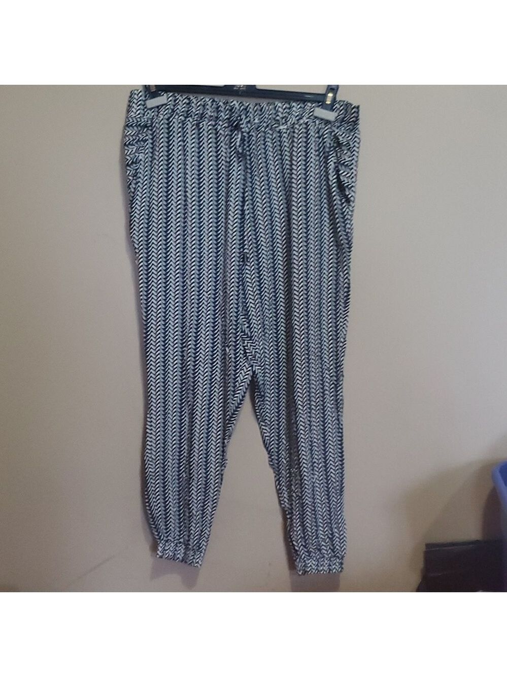 Agile exclusive pants size xl